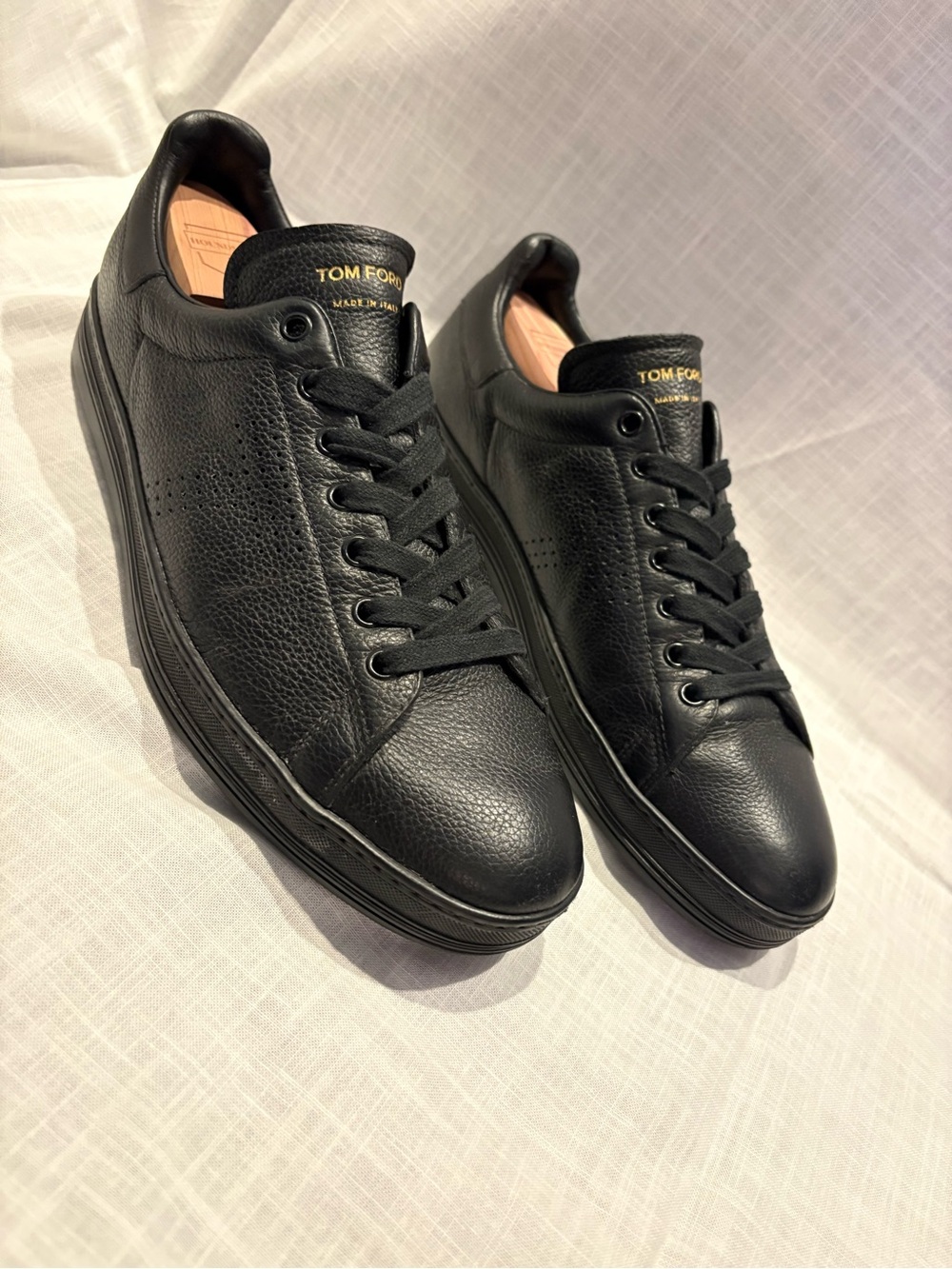 Tom Ford Black Pebbled Leather Low-Top Sneakers with Gold Logo